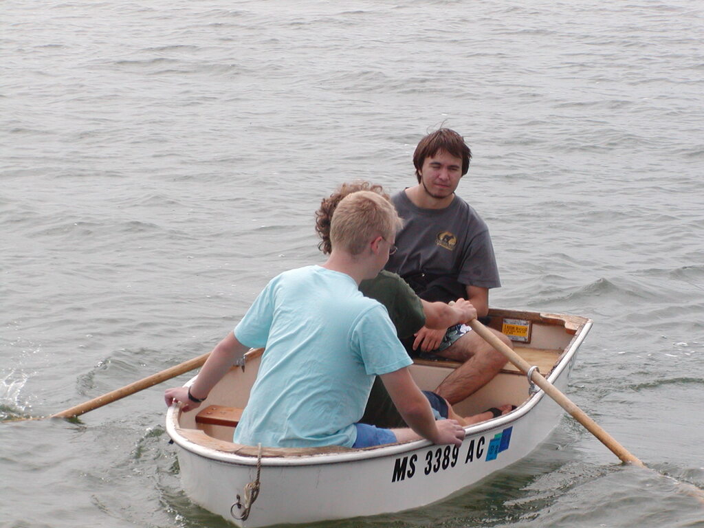 No description provided for: /2007/07-09/0822-sunfish-sailing/_1/photo04.html