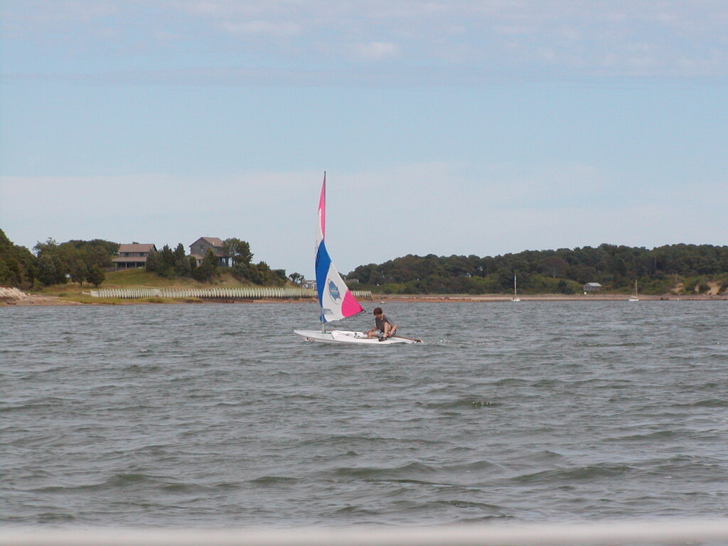 No description provided for: /2007/07-09/0822-sunfish-sailing/_1/photo09.html