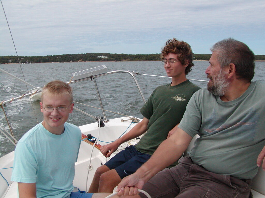 No description provided for: /2007/07-09/0822-sunfish-sailing/_1/photo18.html