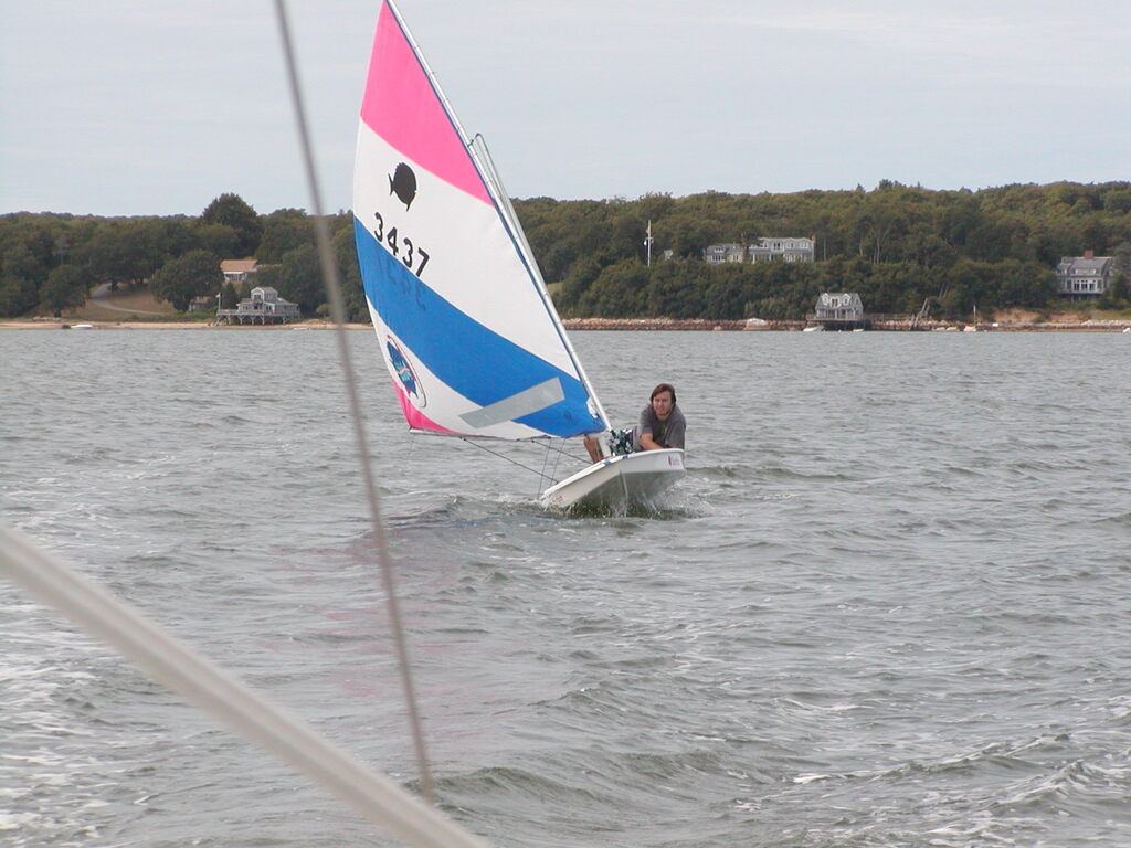 No description provided for: /2007/07-09/0822-sunfish-sailing/_1/photo20.html