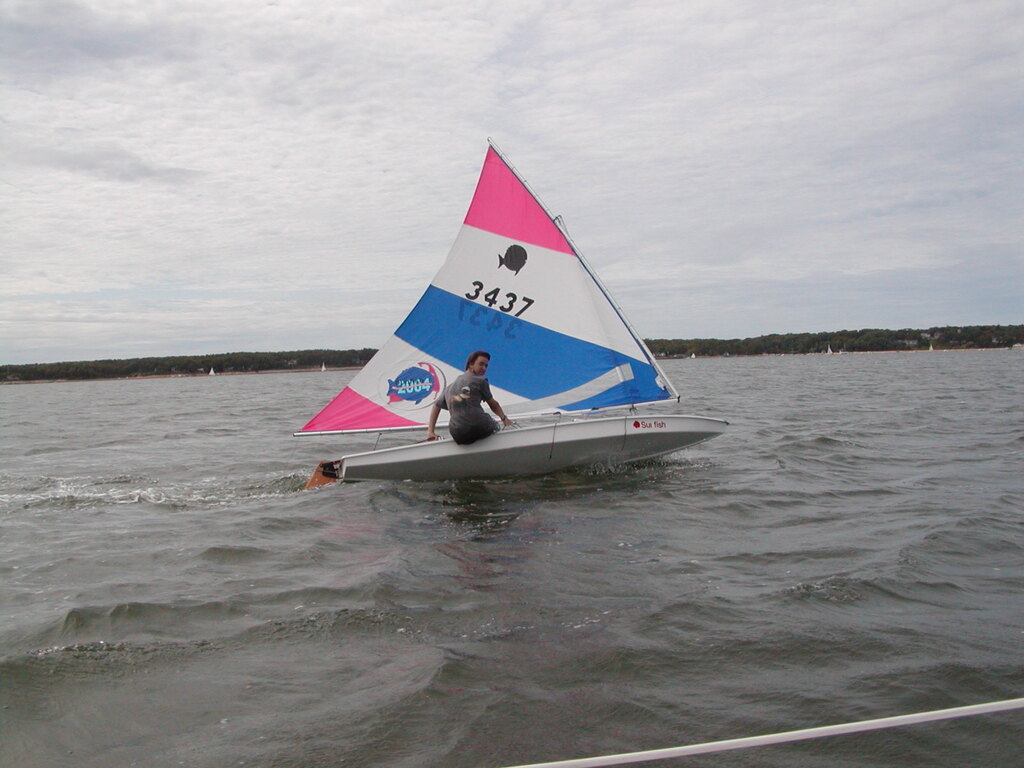 No description provided for: /2007/07-09/0822-sunfish-sailing/_2/photo23.html