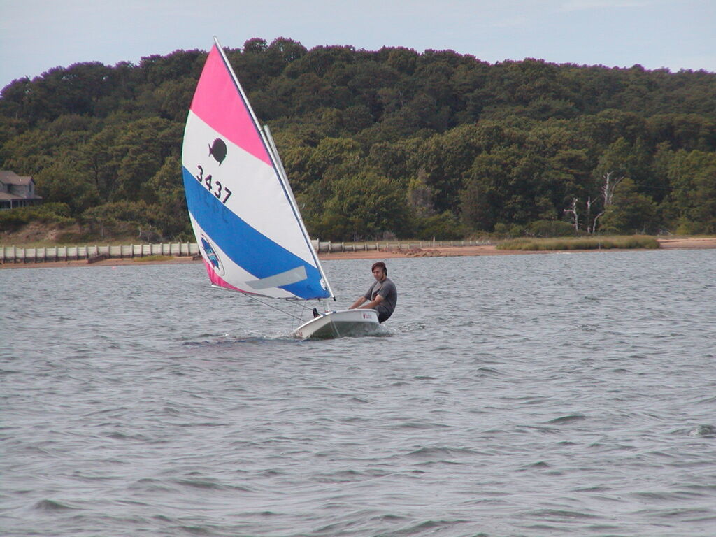 No description provided for: /2007/07-09/0822-sunfish-sailing/_2/photo28.html