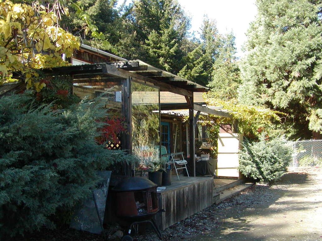 No description provided for: /2007/10-12/1021-heather-shack/photo01.html