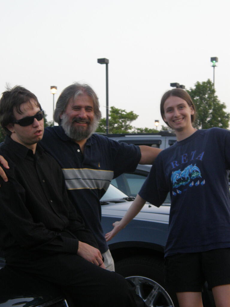 No description provided for: /2008/04-06/0621-dan-hs-grad/_2/photo38.html