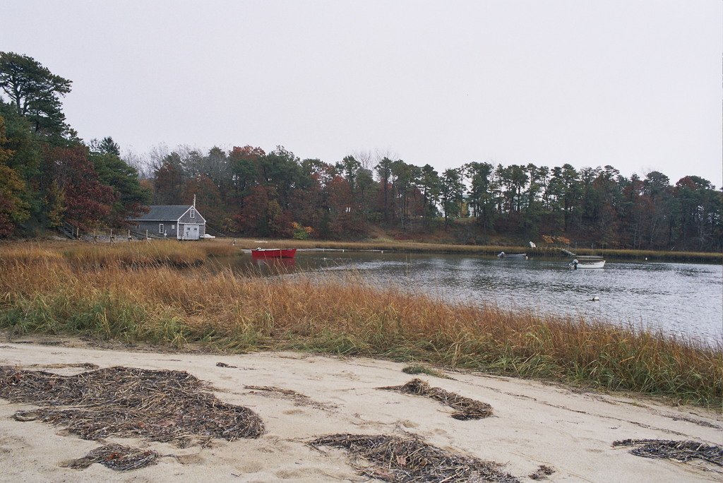 No description provided for: /2008/10-12/1108-quanset-pond/photo12.html