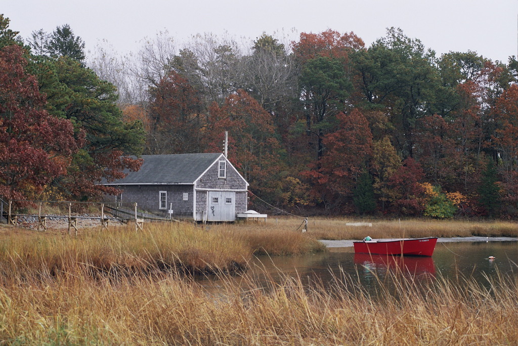No description provided for: /2008/10-12/1108-quanset-pond/photo15.html