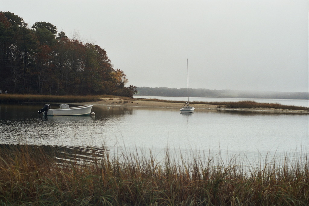 No description provided for: /2008/10-12/1108-quanset-pond/photo18.html