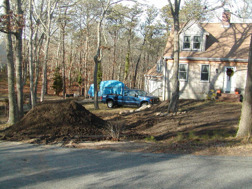 No description provided for: /2008/10-12/1206-driveway/photo01.html