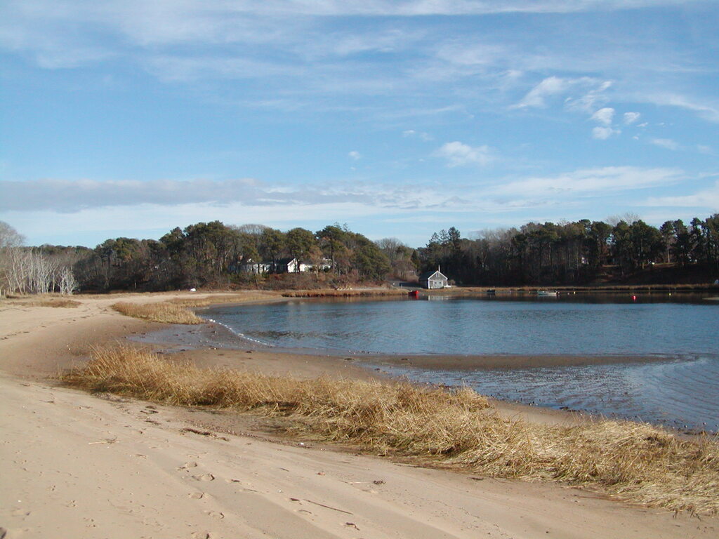 No description provided for: /2008/10-12/1206-quanset-pond/photo01.html