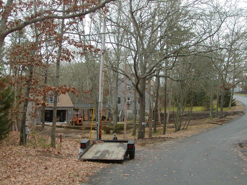 No description provided for: /2008/10-12/1210-driveway/photo05.html