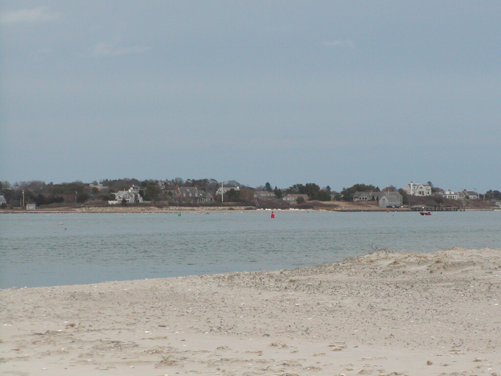 No description provided for: /2008/10-12/1226-morris-island/photo04.html