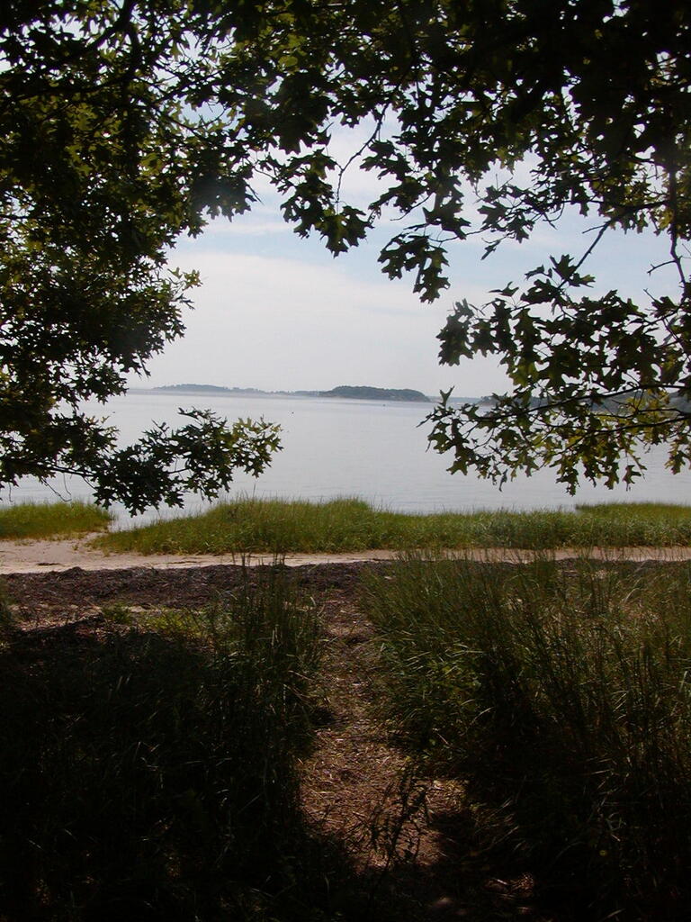 No description provided for: /2009/0715-paw-wah-pond/_1/photo09.html