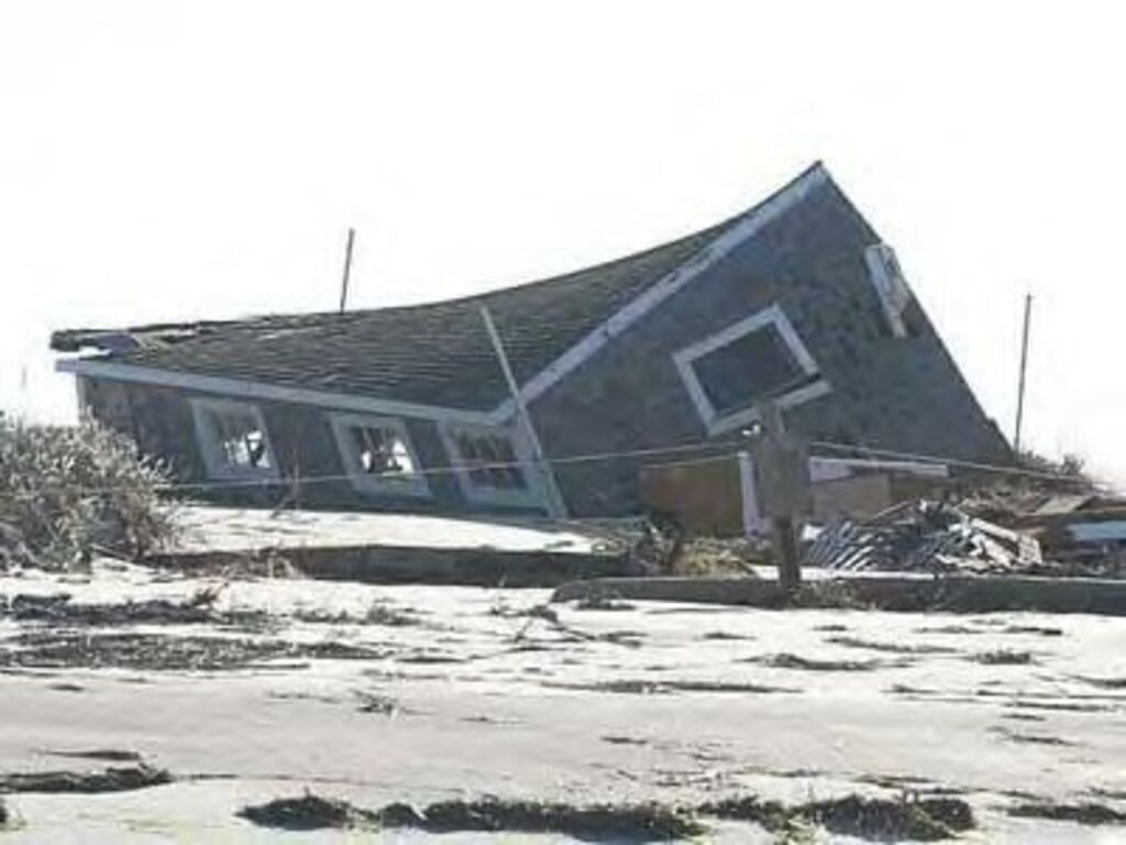 No description provided for: /2010/04-06/0407-north-beach-break/photo02.html