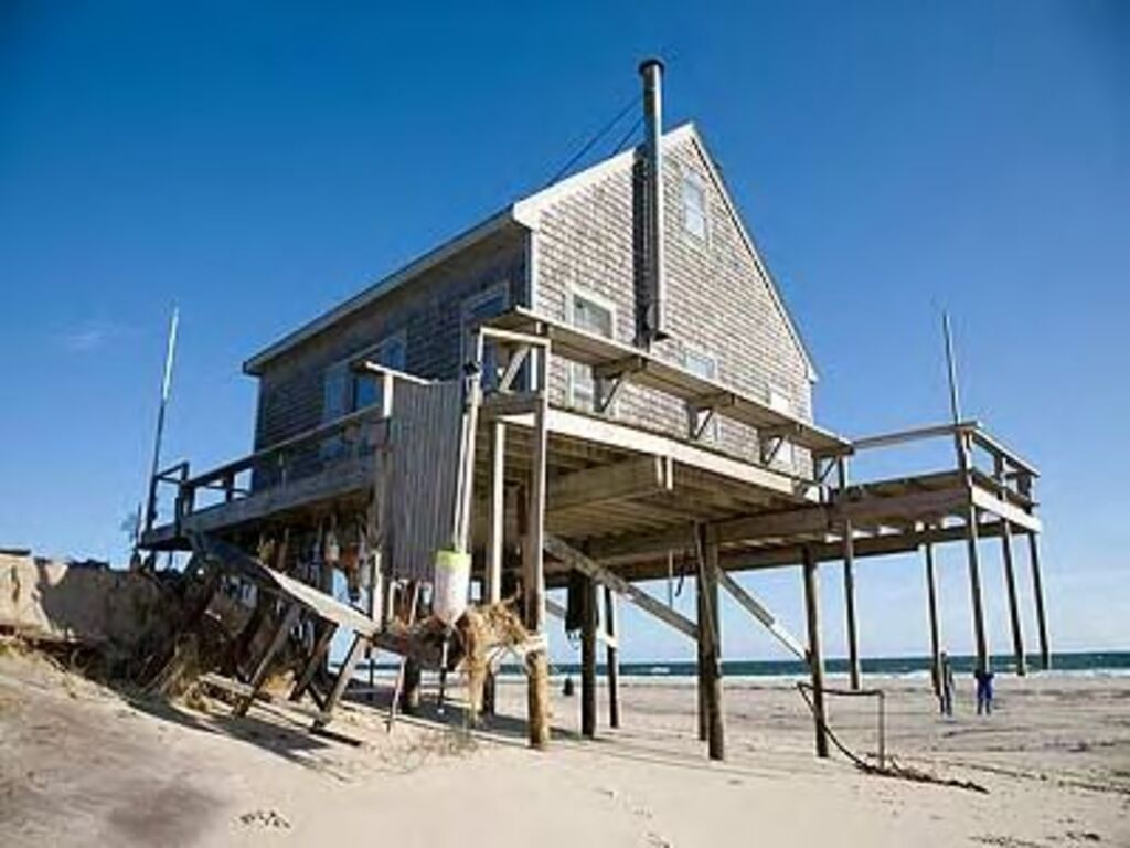 No description provided for: /2010/04-06/0407-north-beach-break/photo10.html