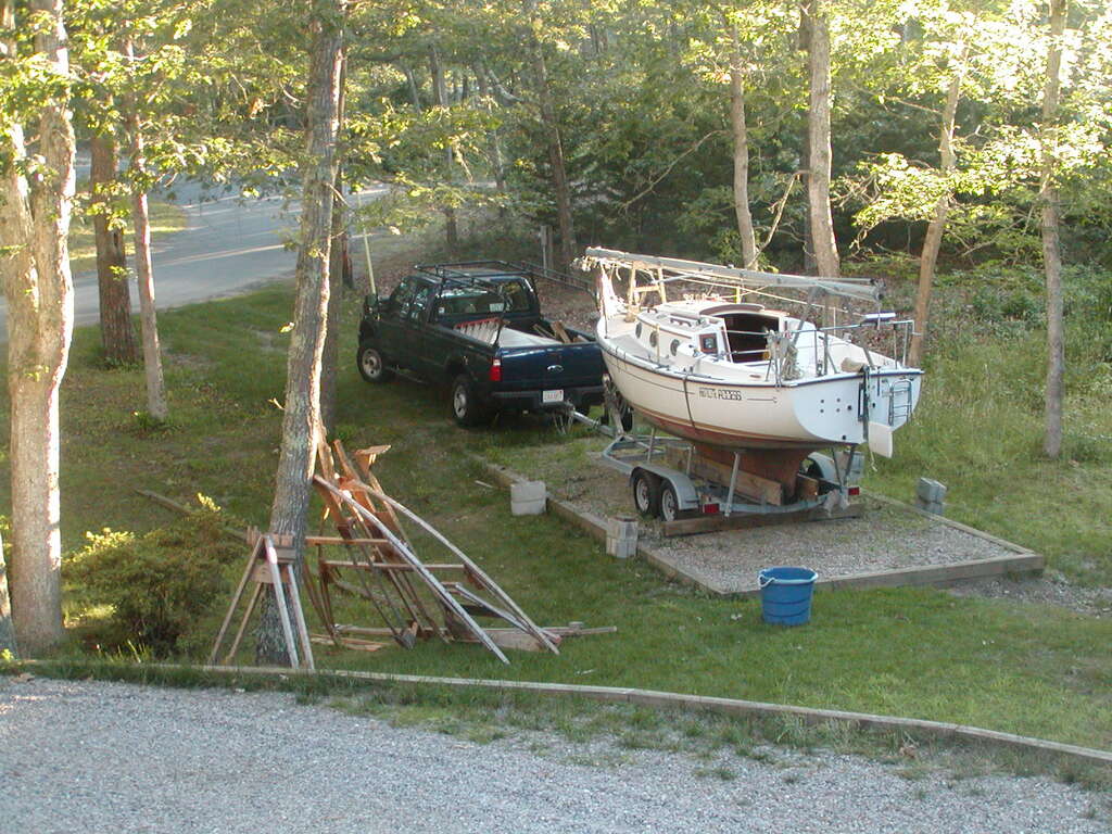 No description provided for: /2010/07-09/0705-trailer/photo02.html