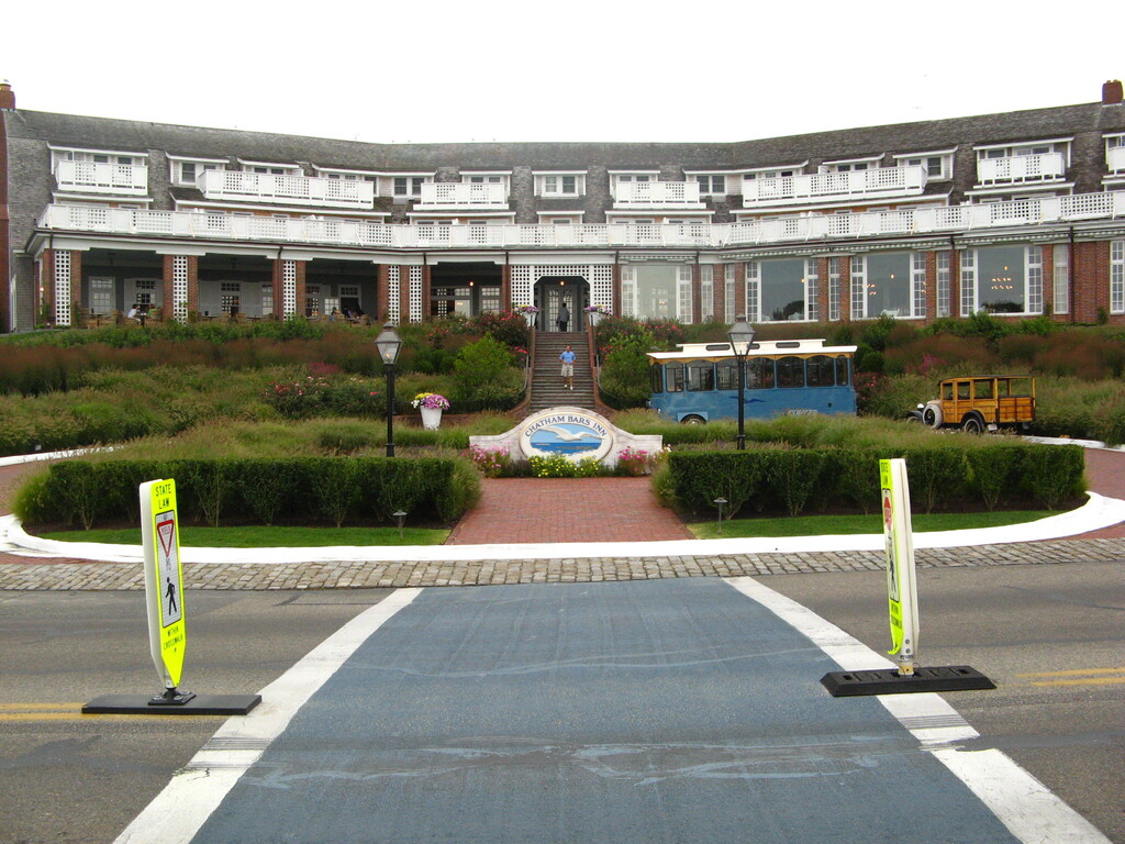 No description provided for: /2010/07-09/0822-kats-photos/_1/photo14.html