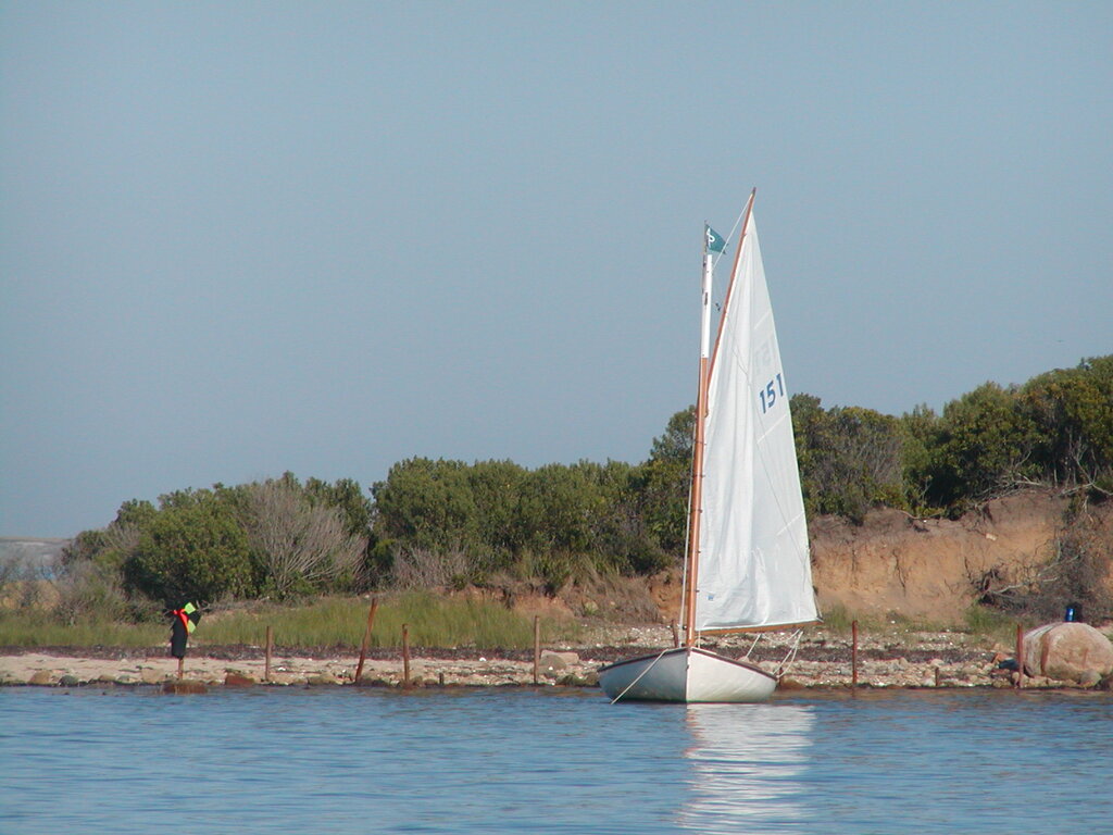 No description provided for: /2010/07-09/0829-boats-bird-island/photo03.html