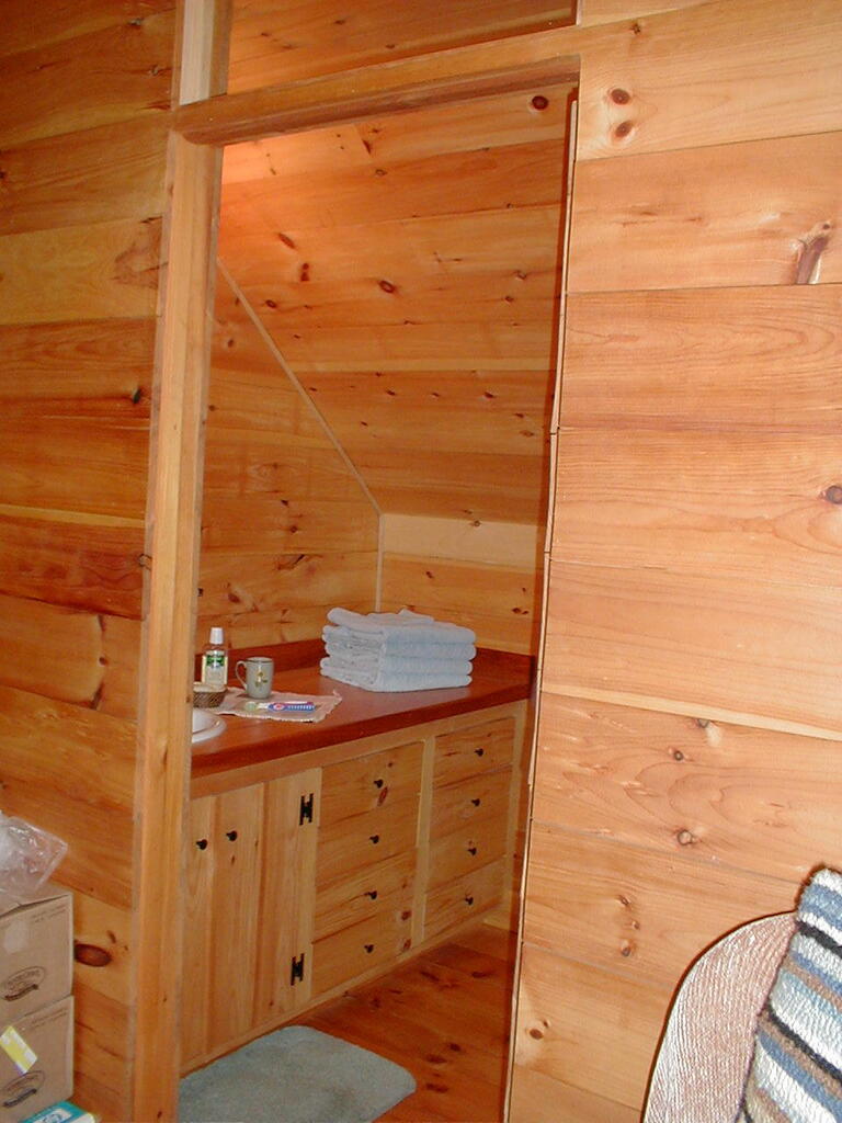 No description provided for: /2010/10-12/1120-erin-rupert-home/photo10.html