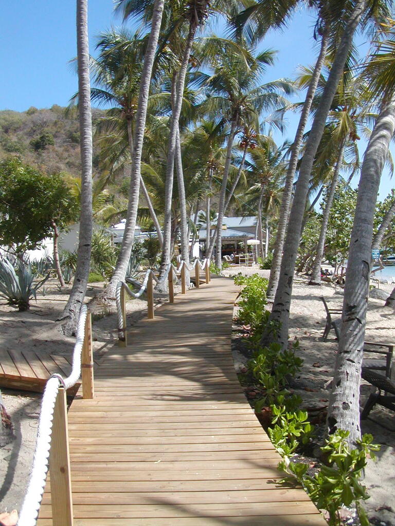 No description provided for: /2011/0506-bvi/_2/photo32.html