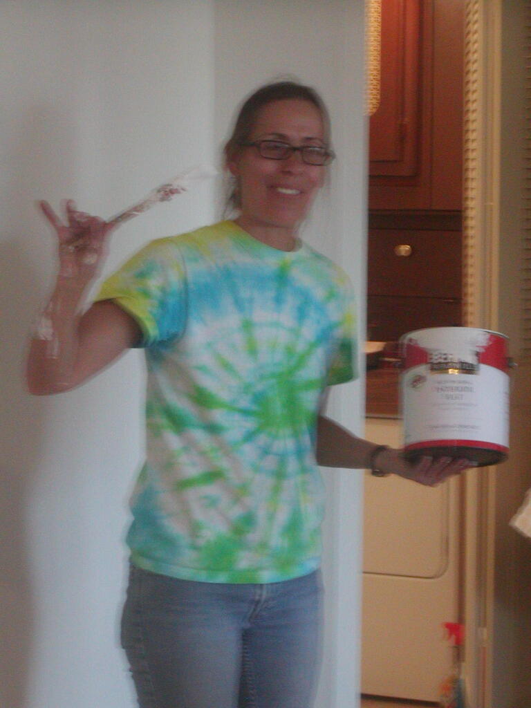 No description provided for: /2012/01-03/0310-julia-painting/photo10.html