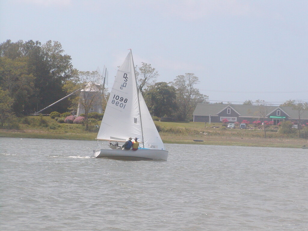 No description provided for: /2012/04-06/0617-fleet15/_1/photo02.html