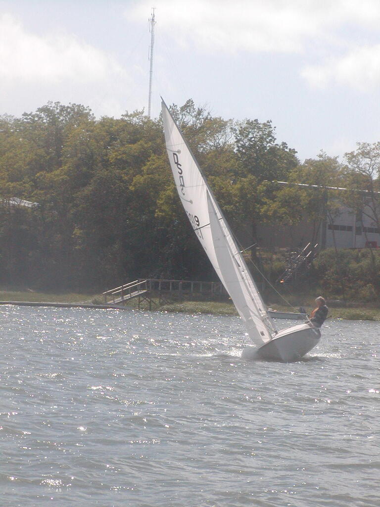 No description provided for: /2012/04-06/0617-fleet15/_2/photo26.html