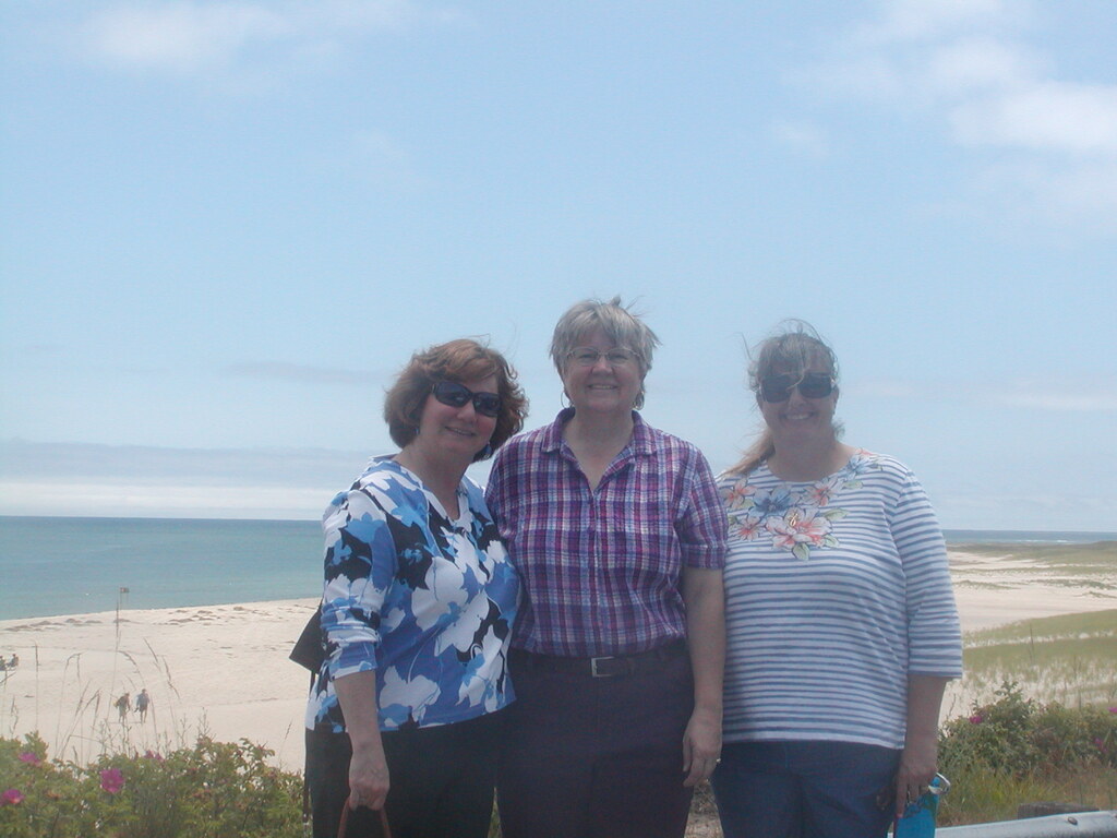 No description provided for: /2012/04-06/0619-leslievisit/photo04.html