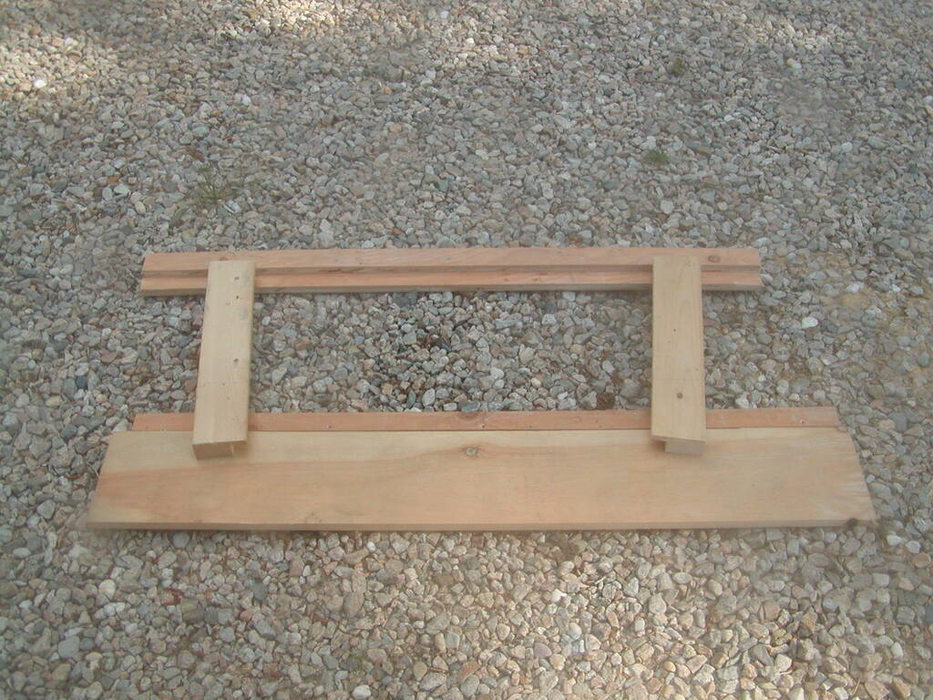 No description provided for: /2012/07-09/0706-hatchboards/photo01.html