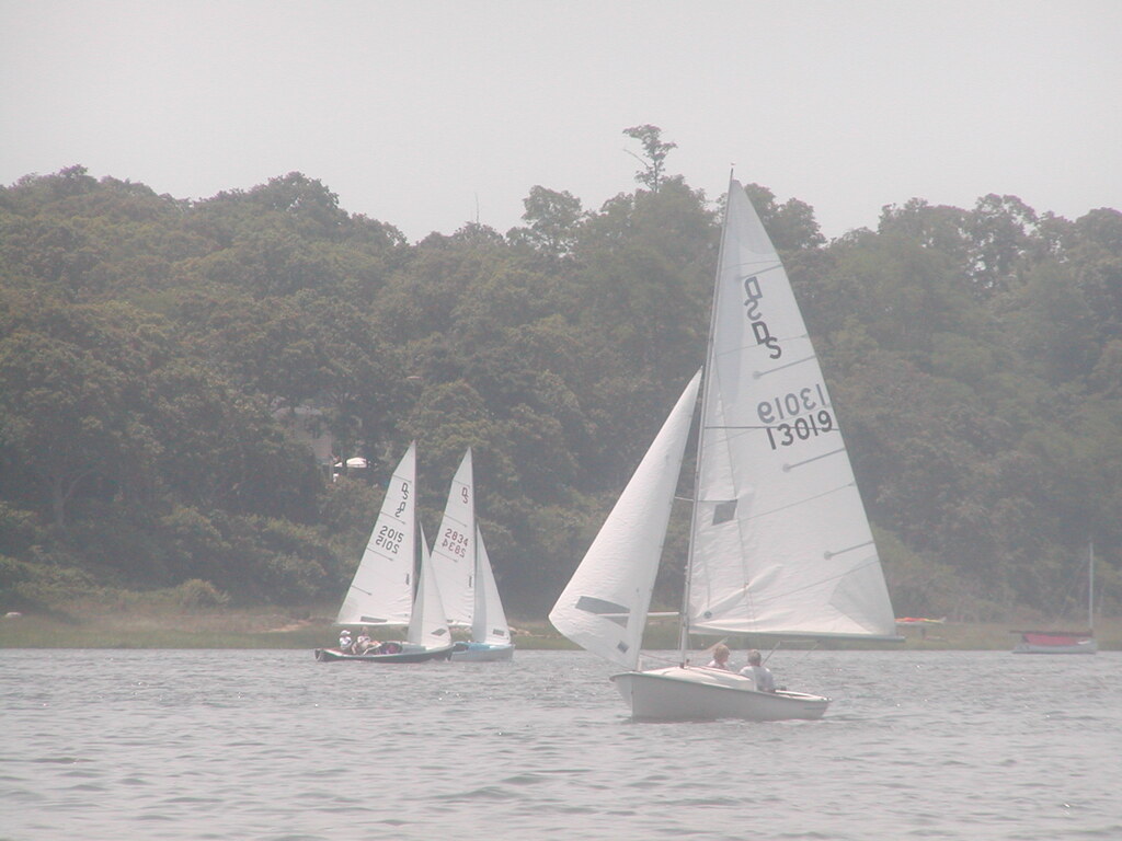 No description provided for: /2012/07-09/0715-oyc-regatta-race1/photo16.html