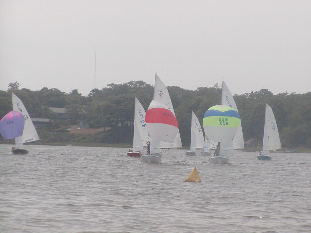 No description provided for: /2012/07-09/0715-oyc-regatta-race2/_1/photo05.html