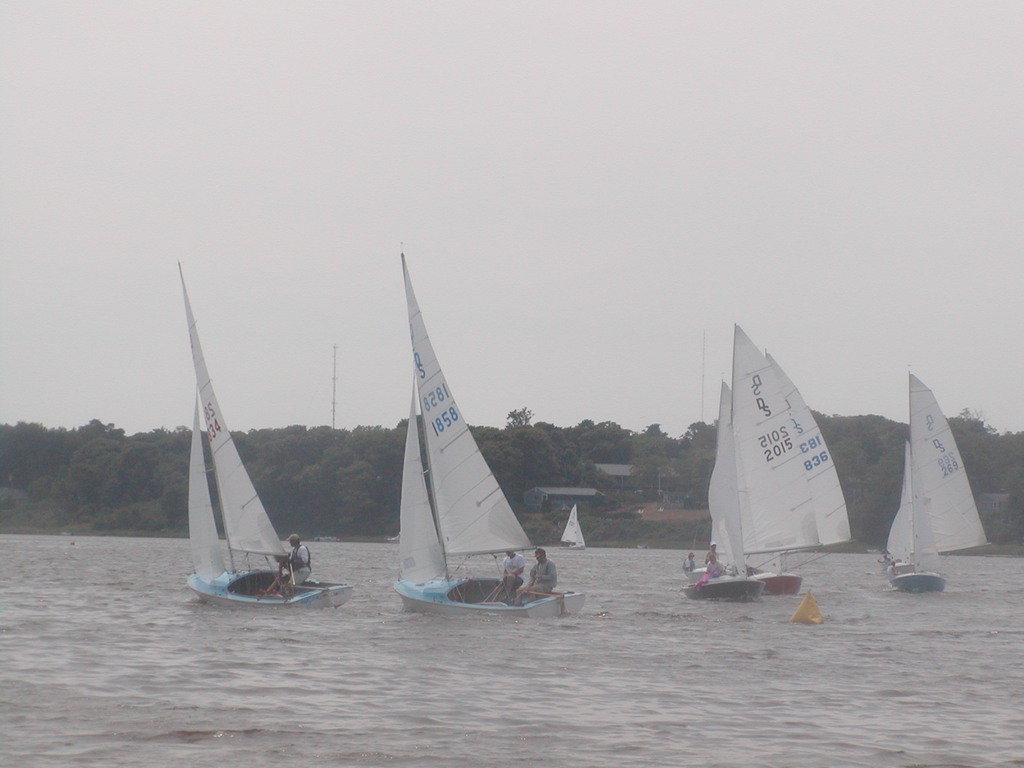 No description provided for: /2012/07-09/0715-oyc-regatta-race2/_1/photo08.html