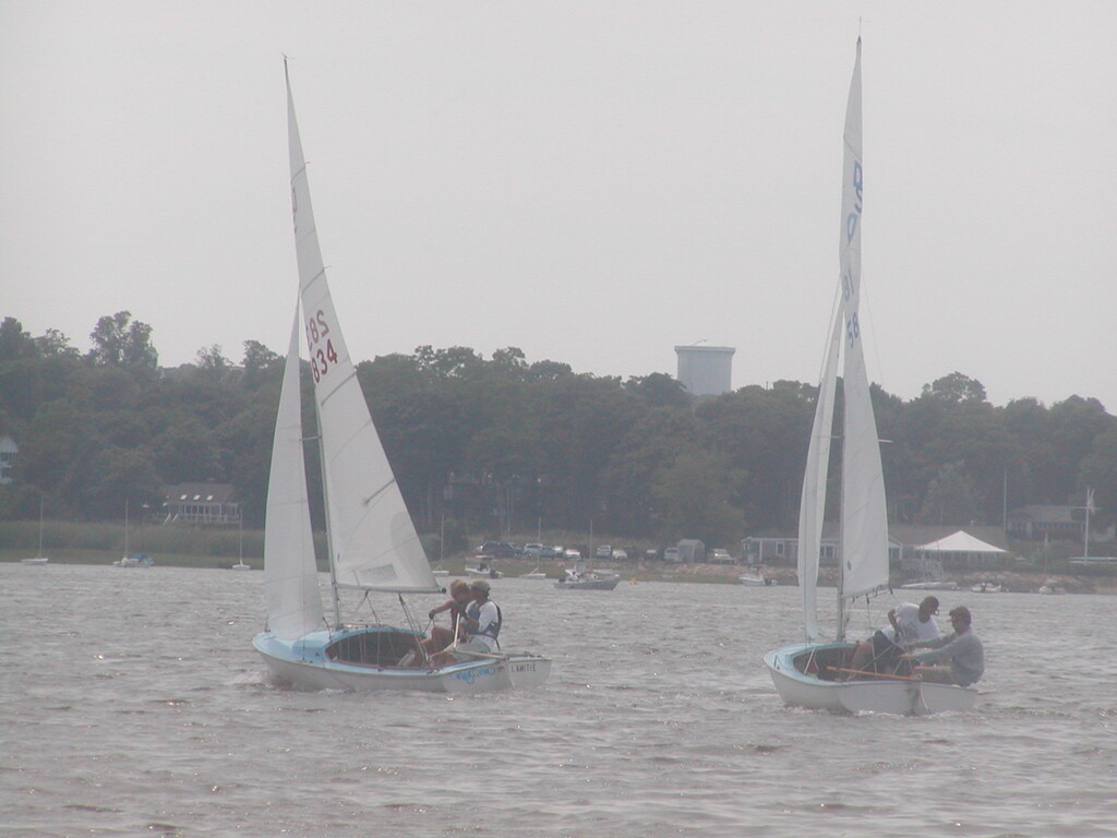 No description provided for: /2012/07-09/0715-oyc-regatta-race2/_1/photo09.html