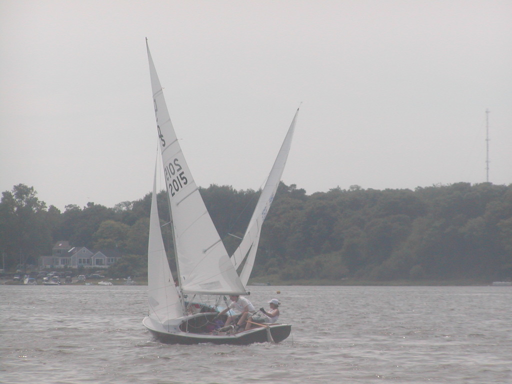 No description provided for: /2012/07-09/0715-oyc-regatta-race2/_1/photo10.html