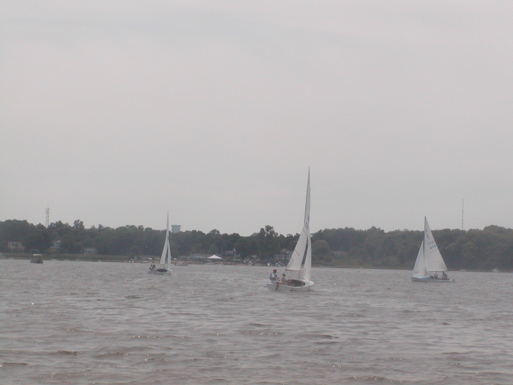 No description provided for: /2012/07-09/0715-oyc-regatta-race2/_1/photo12.html