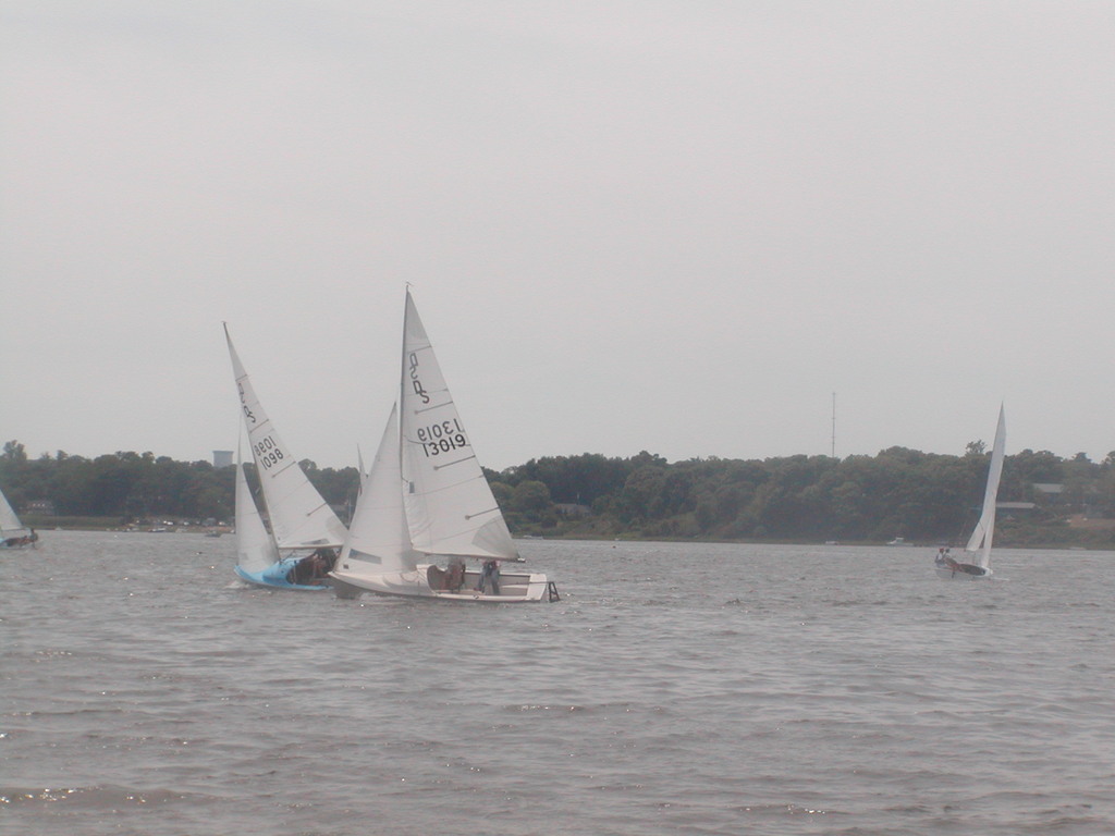 No description provided for: /2012/07-09/0715-oyc-regatta-race2/_1/photo14.html