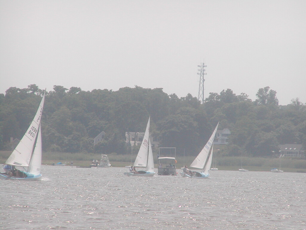 No description provided for: /2012/07-09/0715-oyc-regatta-race2/_1/photo19.html