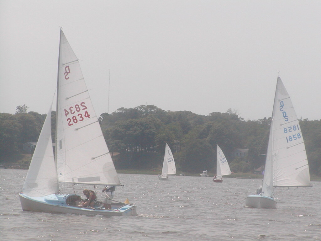 No description provided for: /2012/07-09/0715-oyc-regatta-race2/_2/photo26.html