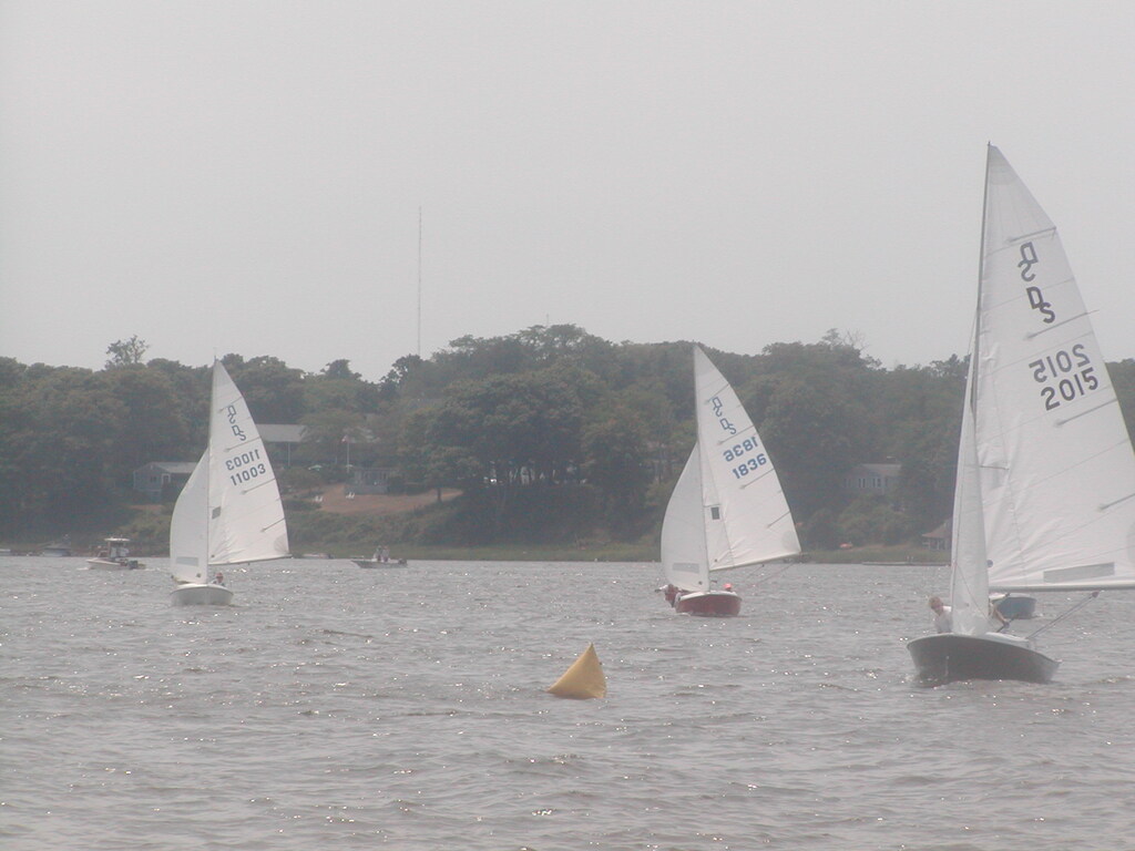 No description provided for: /2012/07-09/0715-oyc-regatta-race2/_2/photo31.html