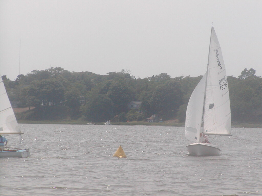 No description provided for: /2012/07-09/0715-oyc-regatta-race2/_2/photo38.html