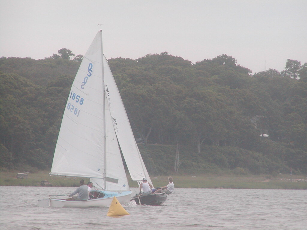 No description provided for: /2012/07-09/0715-oyc-regatta-race3/photo08.html