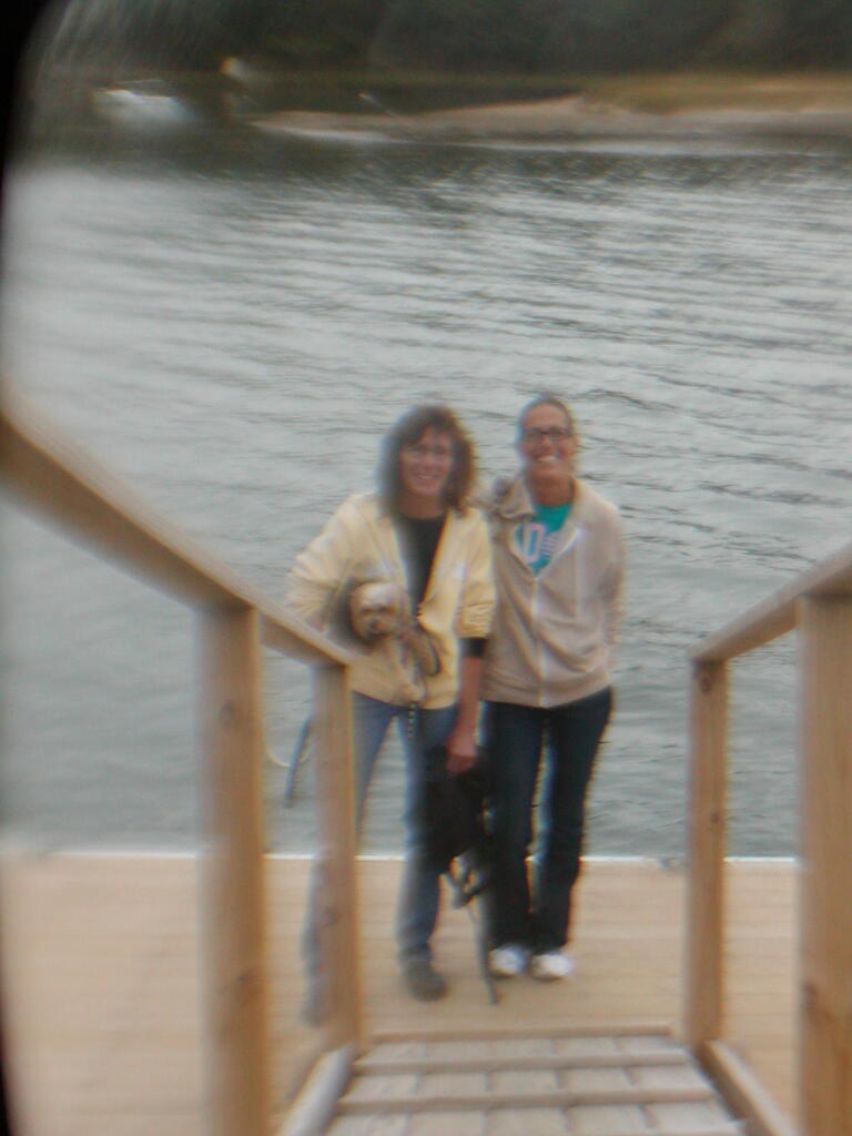 No description provided for: /2012/10-12/1010-margo+joann/photo02.html