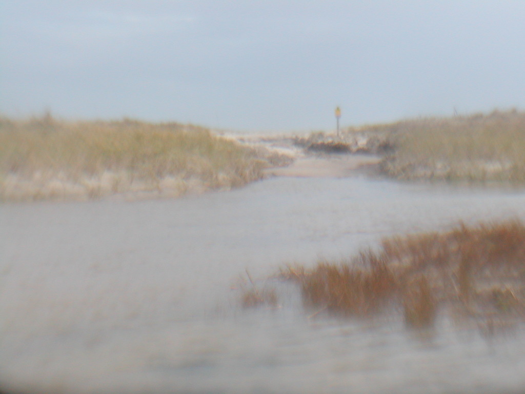 No description provided for: /2012/10-12/1030-sandy-washover/photo10.html