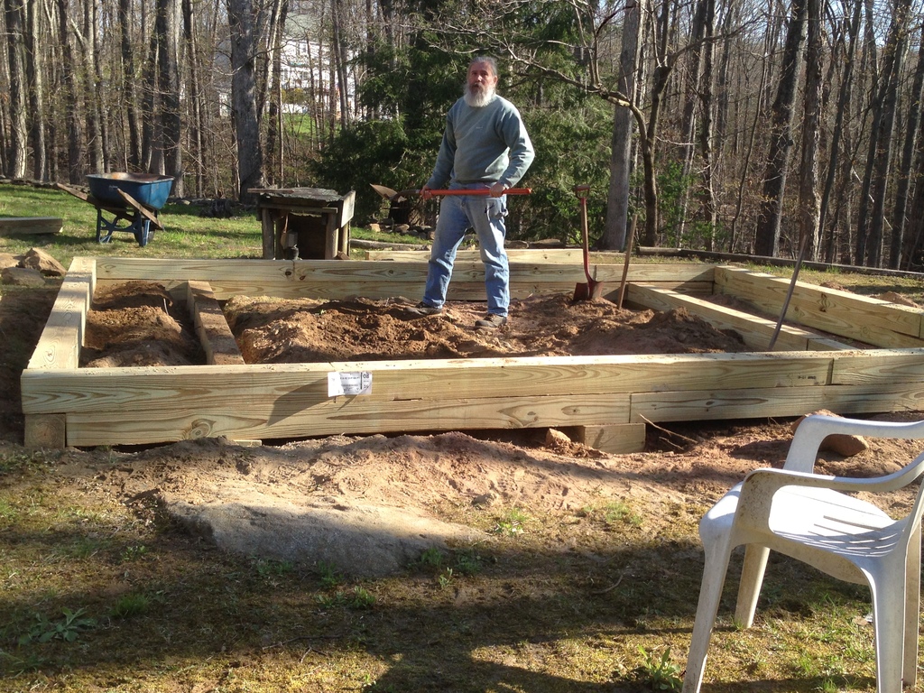 No description provided for: /2013/04-06/0427-joans-garden/photo05.html