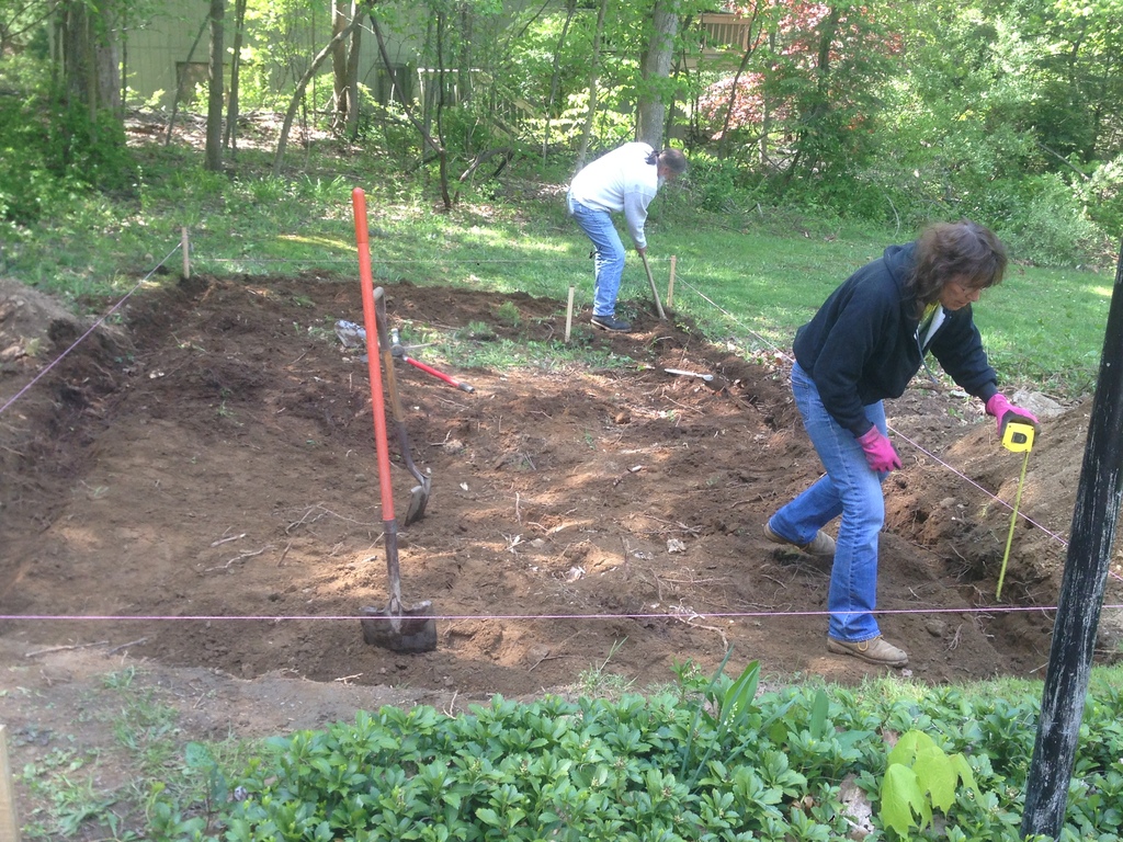 No description provided for: /2013/04-06/0513-peggy-garden/photo04.html