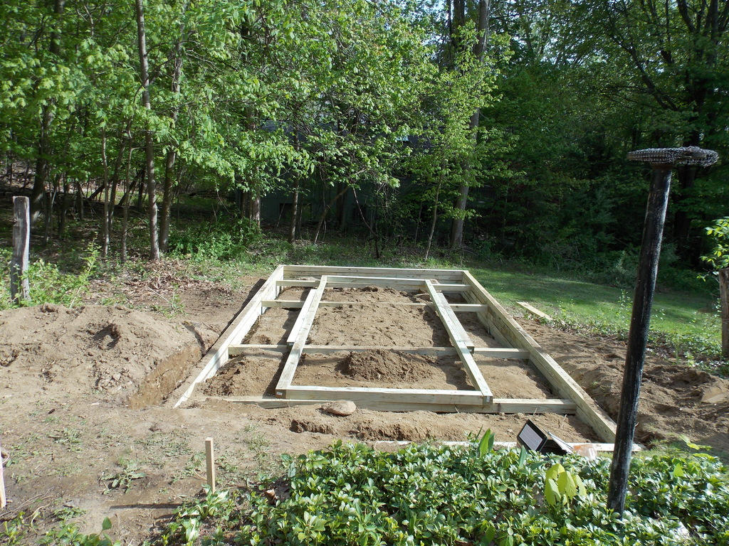 No description provided for: /2013/04-06/0514-peggy-garden/photo04.html