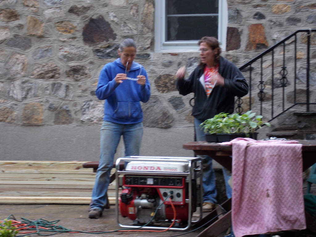 No description provided for: /2013/04-06/0519-peggy-garden/photo04.html