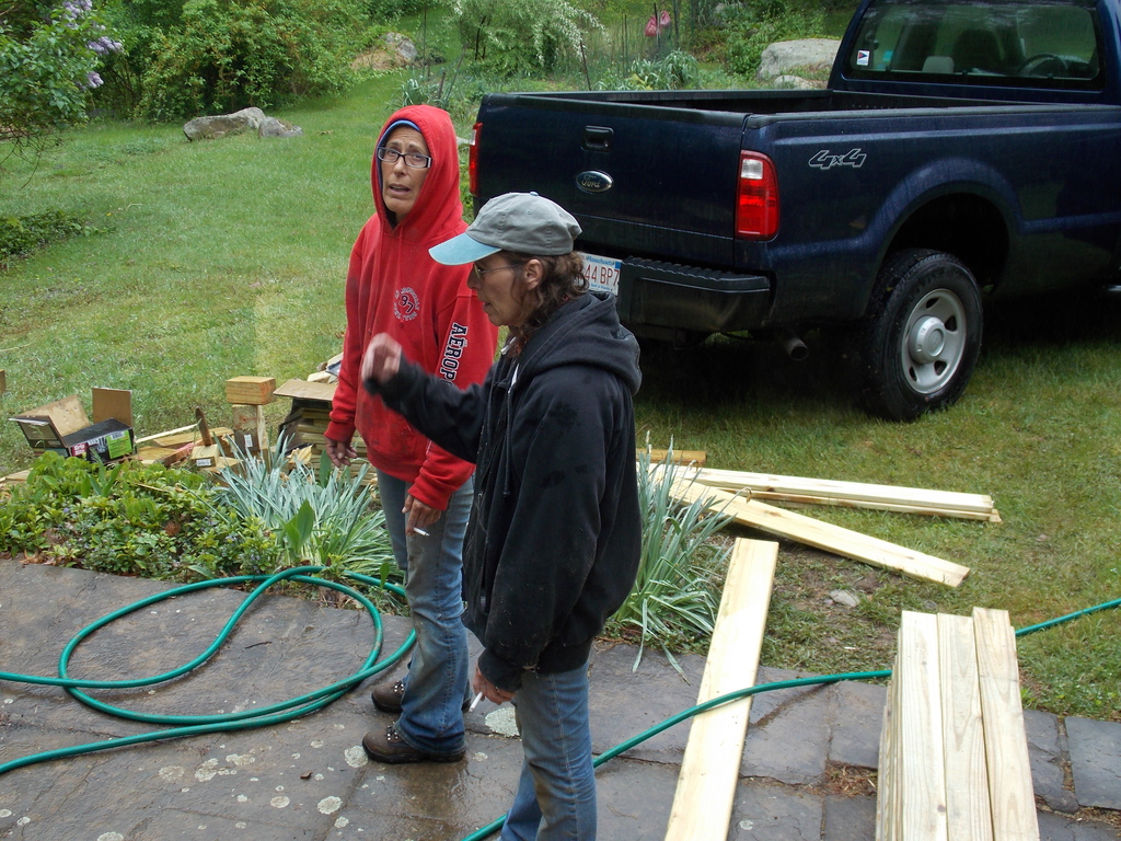 No description provided for: /2013/04-06/0519-peggy-garden/photo15.html