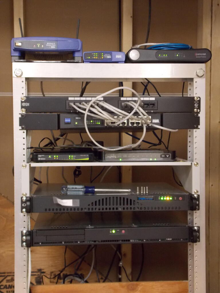 No description provided for: /2013/10-12/1212-rackmount/photo02.html