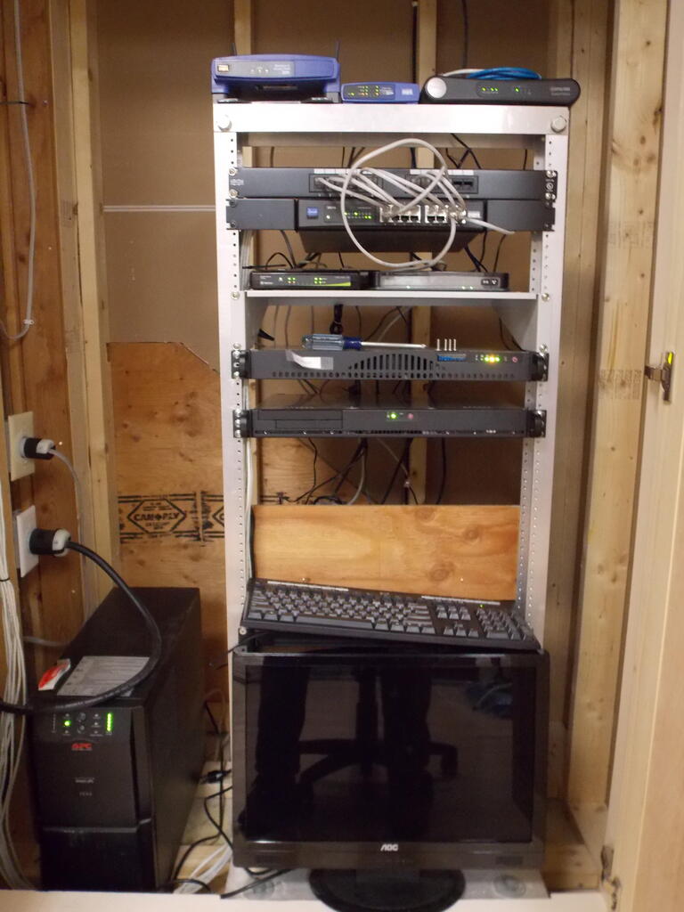 No description provided for: /2013/10-12/1212-rackmount/photo03.html