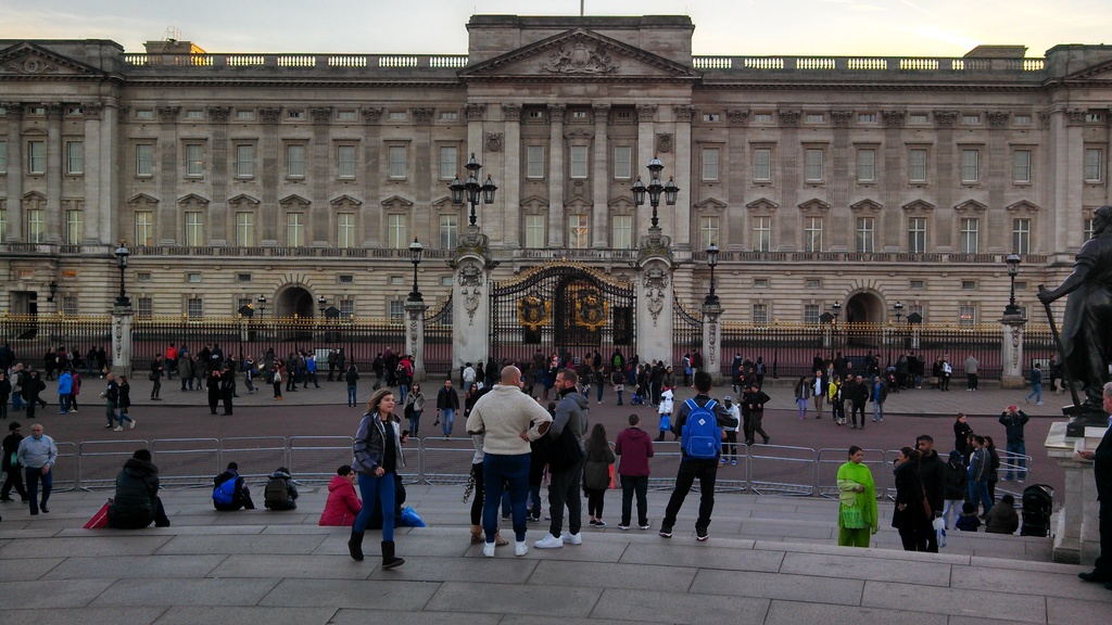 No description provided for: /2014/0307-london-shan/_1/photo07.html